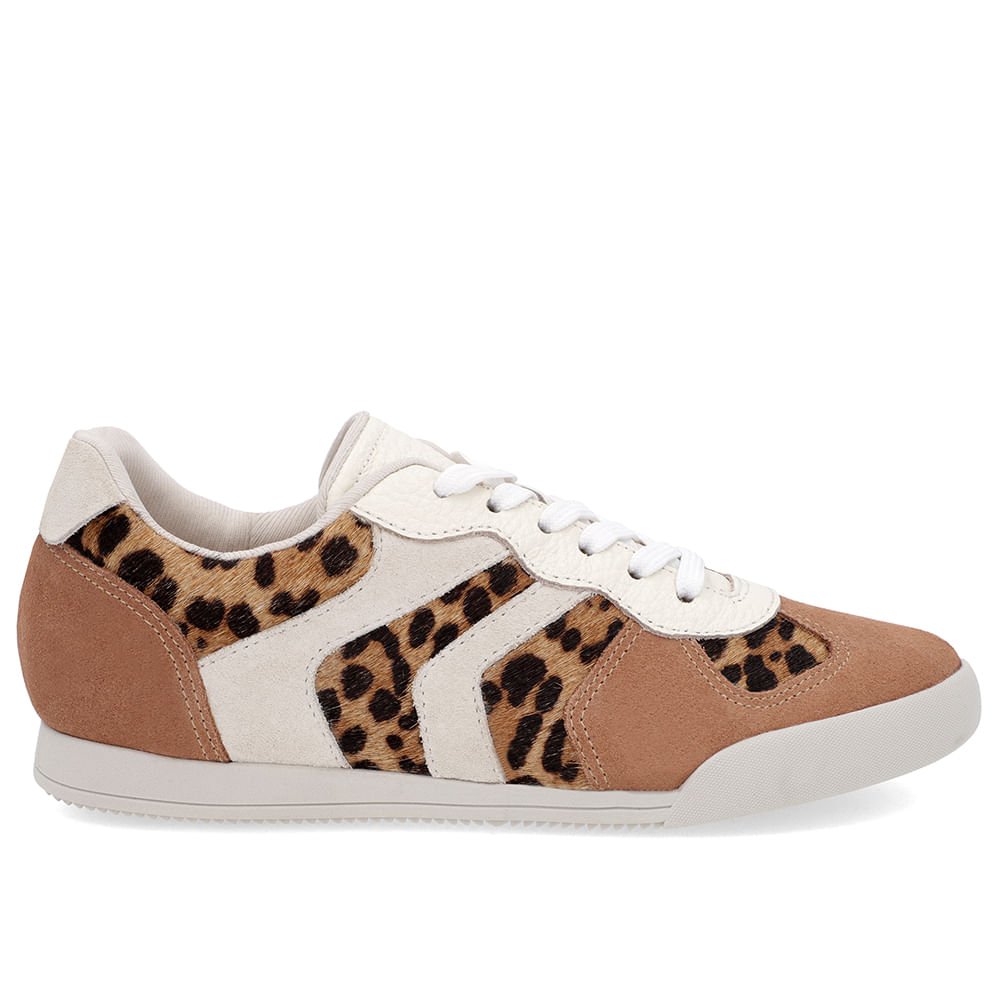 Tênis Retrô Branco Couro Detalhe Pelo