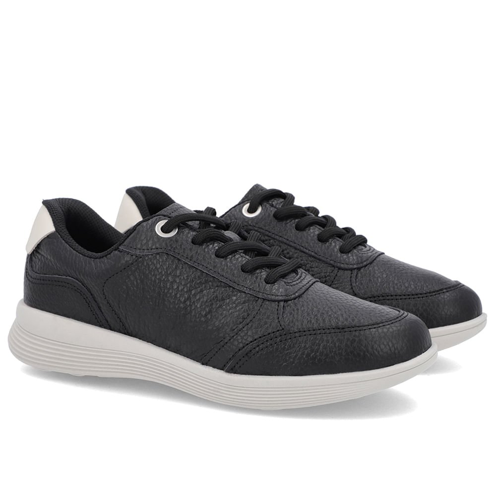 Tênis Preto Couro Furos Cadarço Preto 2