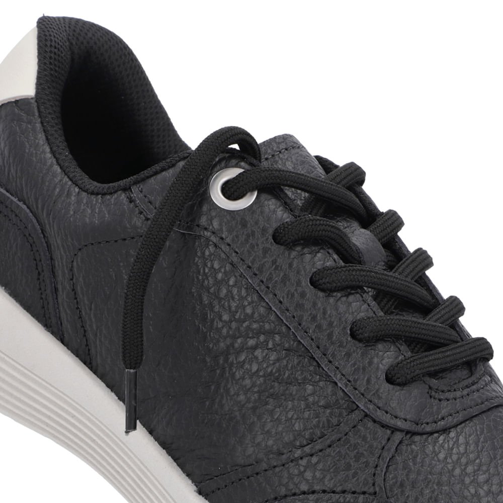 Tênis Preto Couro Furos Cadarço Preto 4