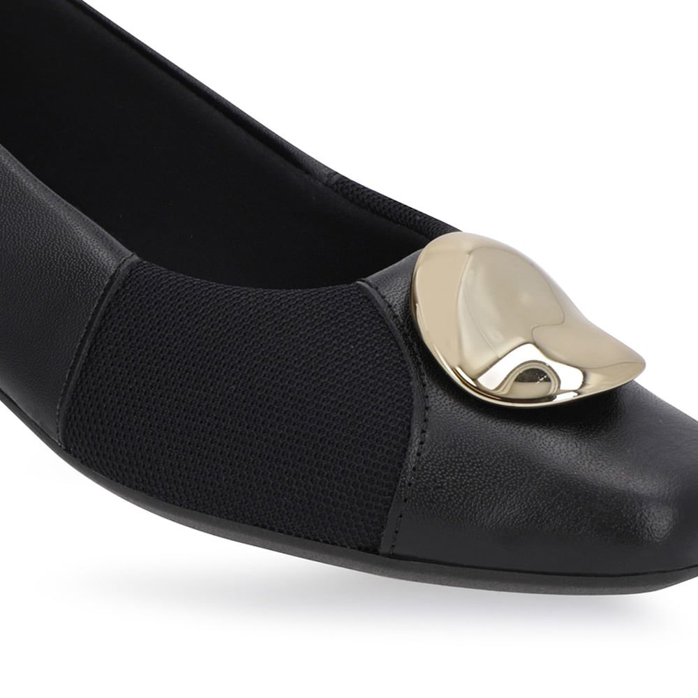 Sapatilha Preta Couro Lateral Tecido Preto 4