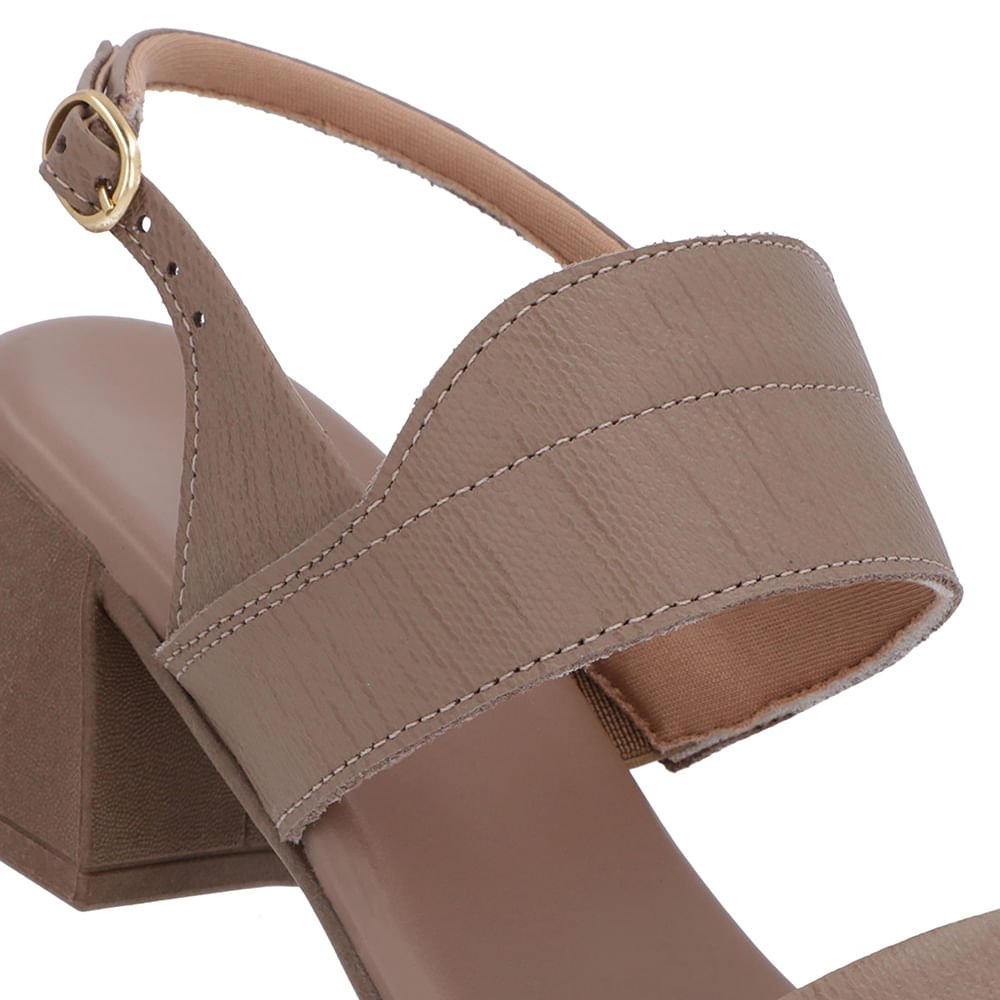 Sandália Marrom Couro Salto Bloco Detalhe Tira Marrom 4