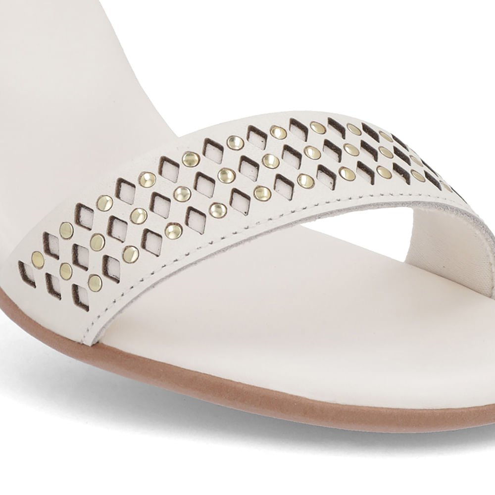 Sandália Branca Marfim Couro Detalhe Laser Rebite Branco 4