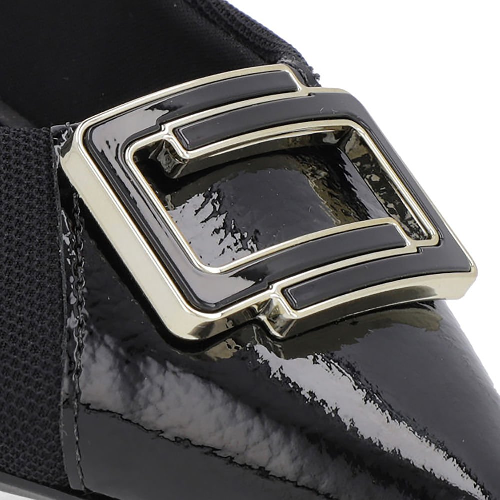 Scarpin Preto Verniz Bico Fino Enfeite Preto 4