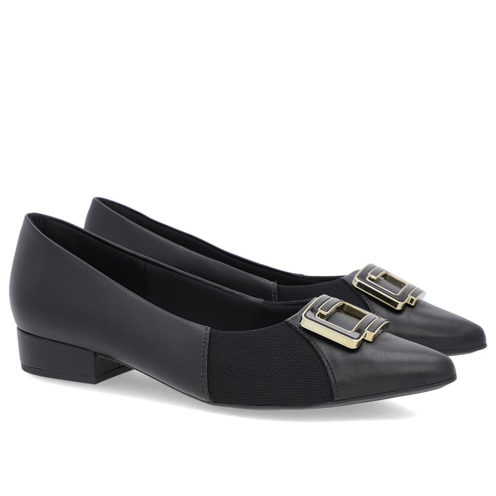 Scarpin Preto Couro Bico Fino Enfeite Preto 2