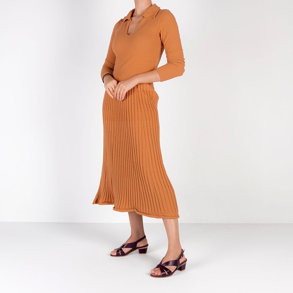 Sandália Couro Roxa Detalhe Dourado Roxo 4