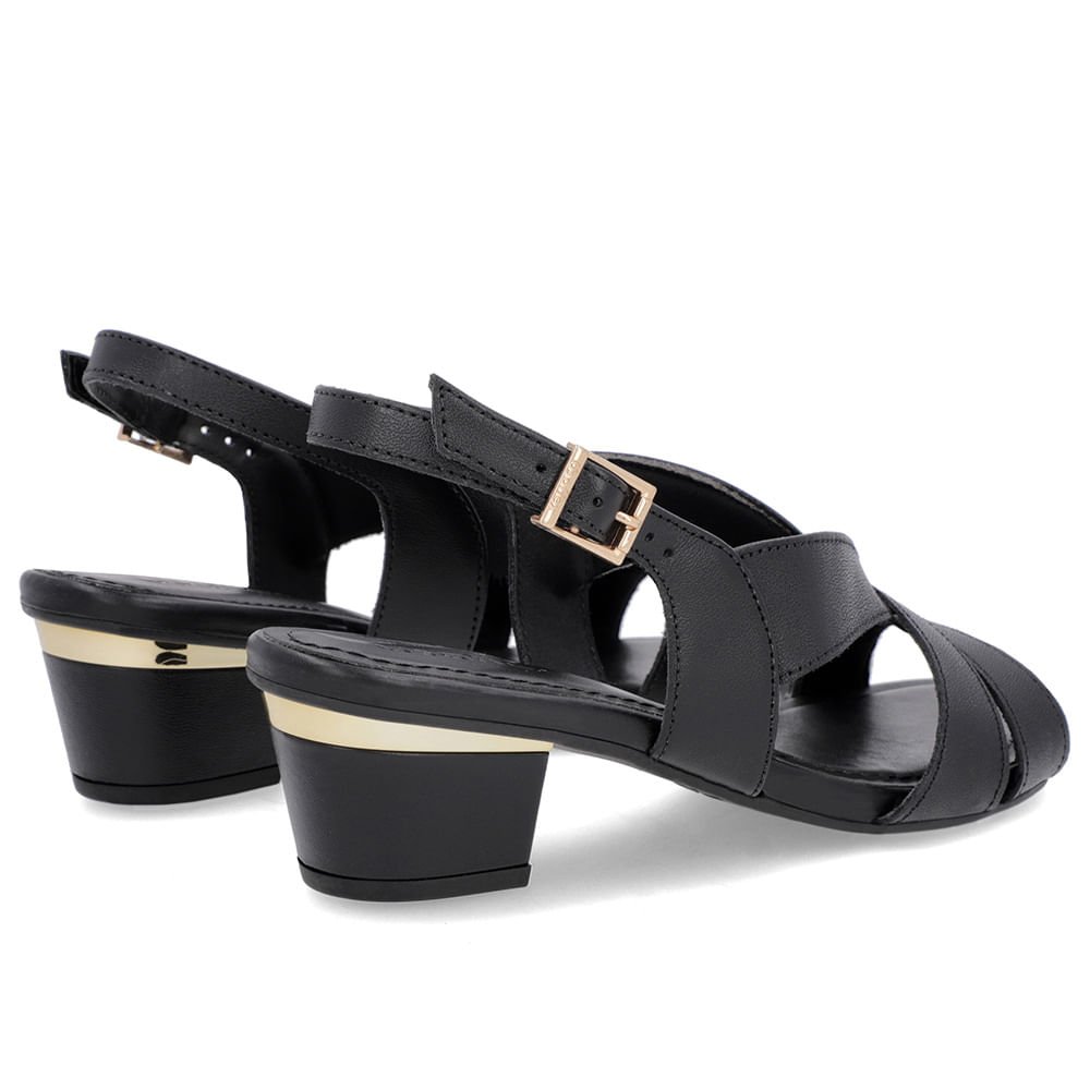 Sandália Couro Preta Detalhe Dourado Preto 3
