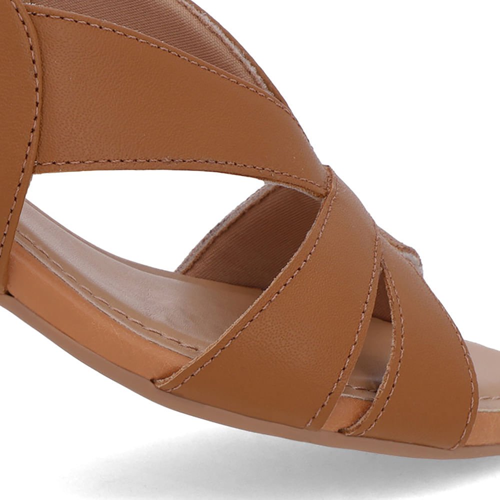 Sandália Couro Marrom Detalhe Dourado Marrom 4