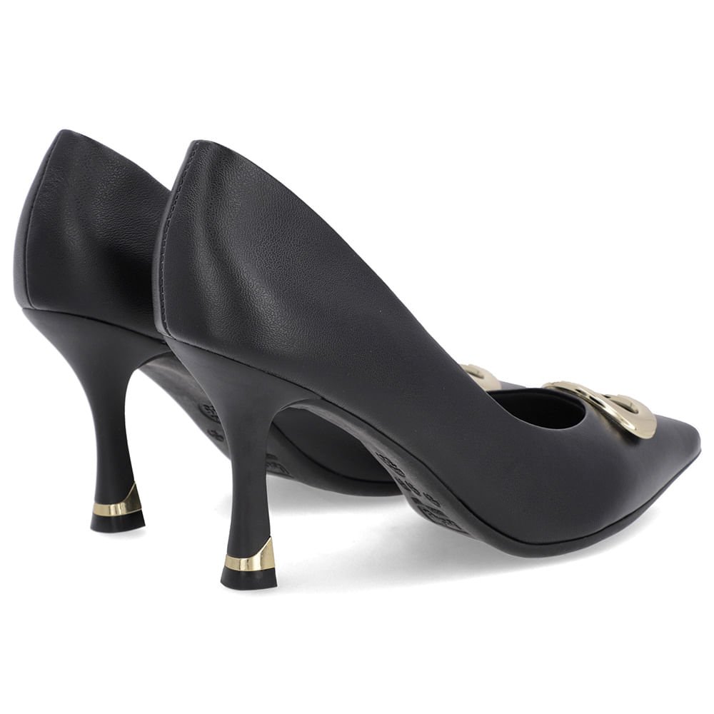 Scarpin Preto Couro Bico Fino Detalhe Salto Preto 3