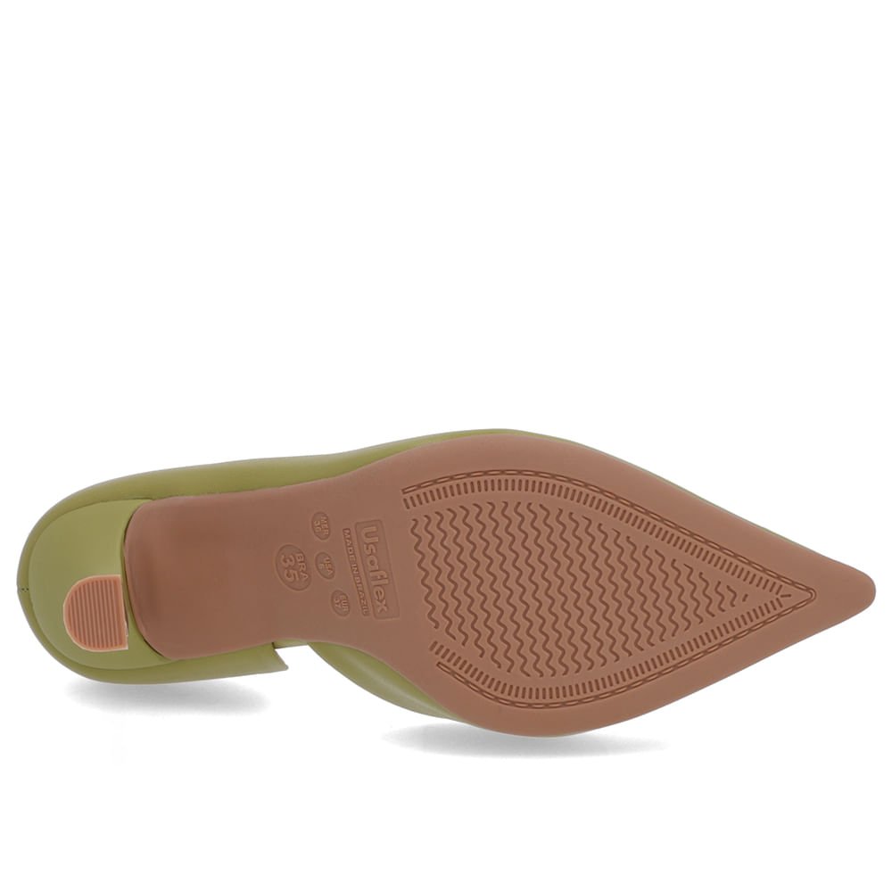 Scarpin Verde Couro Bico Fino Detalhe Salto Verde 5