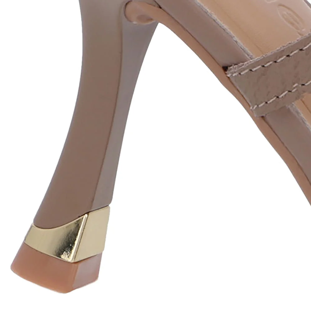 Slingback Marrom Tira Lateral Couro Textura Marrom 4