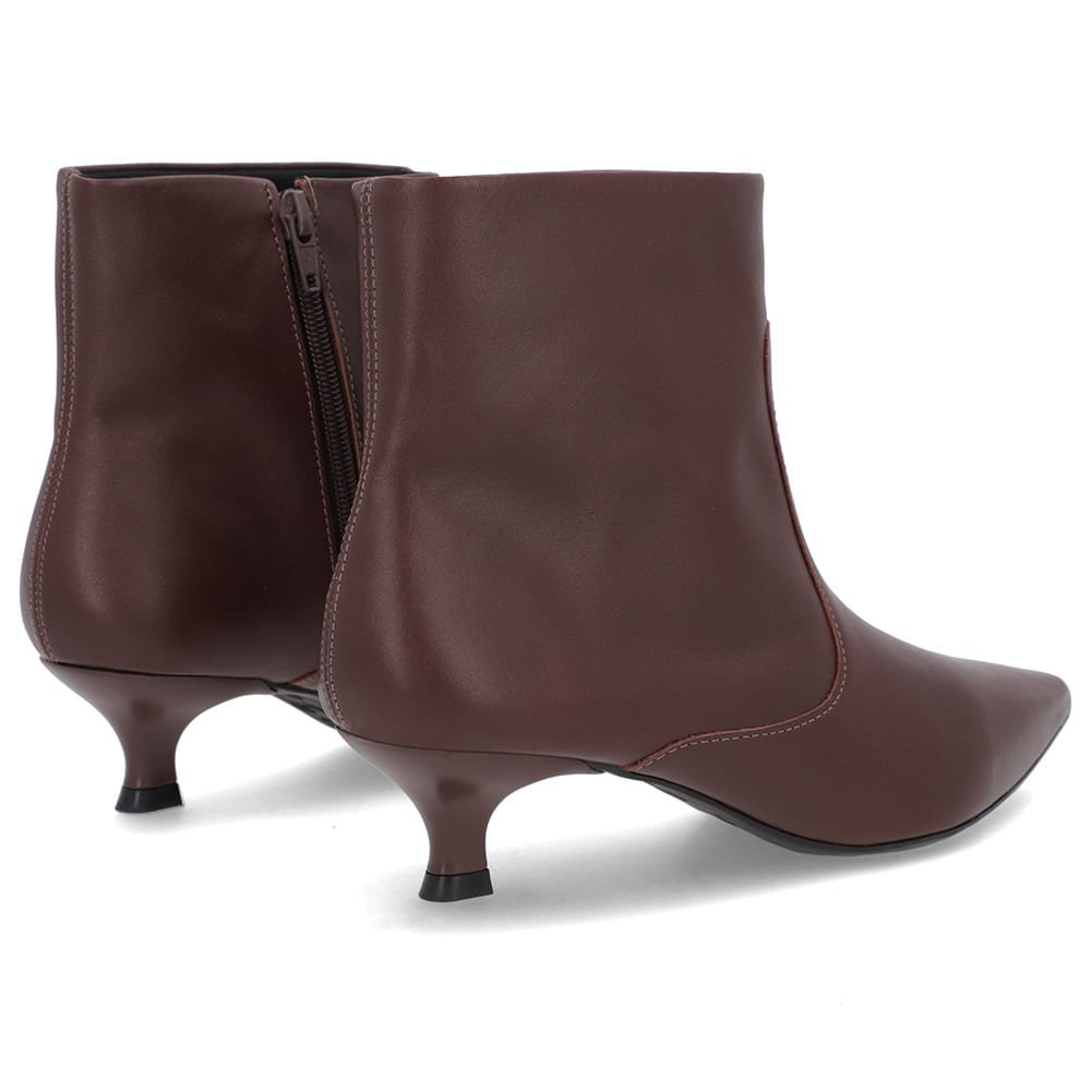 Bota Bico Fino Salto Kitten Marrom Couro Marrom 3