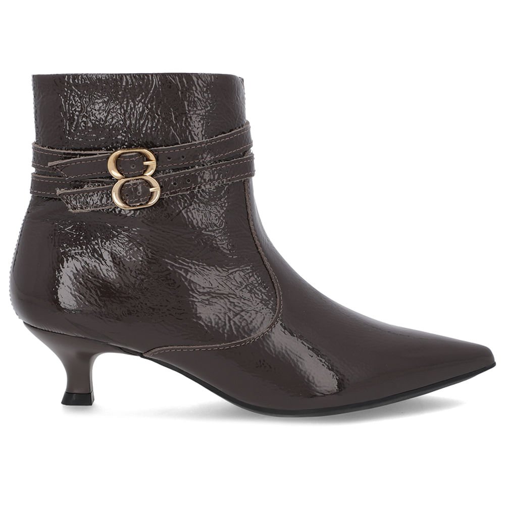 Bota Bico Fino Salto Kitten Marrom Verniz Tiras