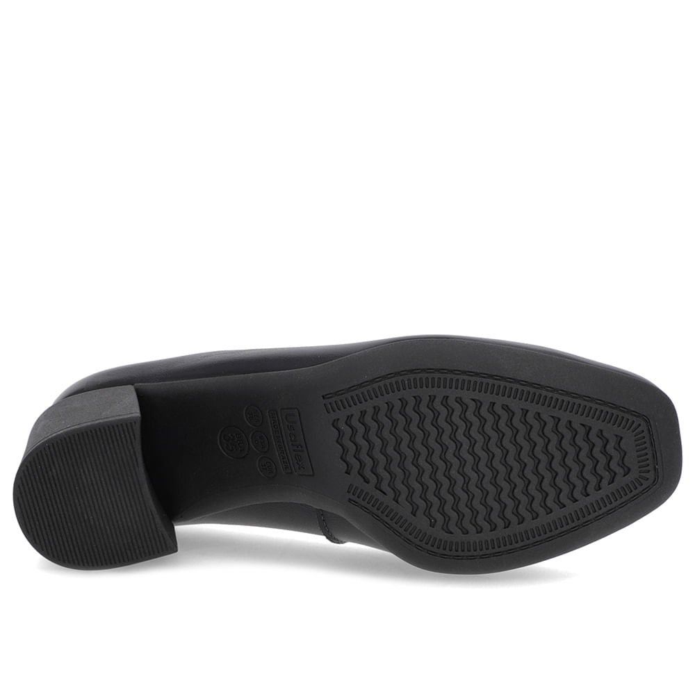 Scarpin Preto Couro Bico Quadrado Detalhe Salto Preto 5