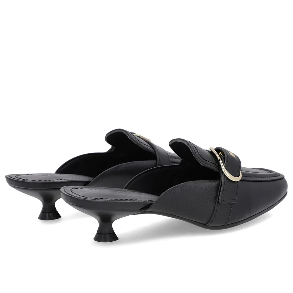 Mule Preta Couro Salto Kitten Fivela Preto 3