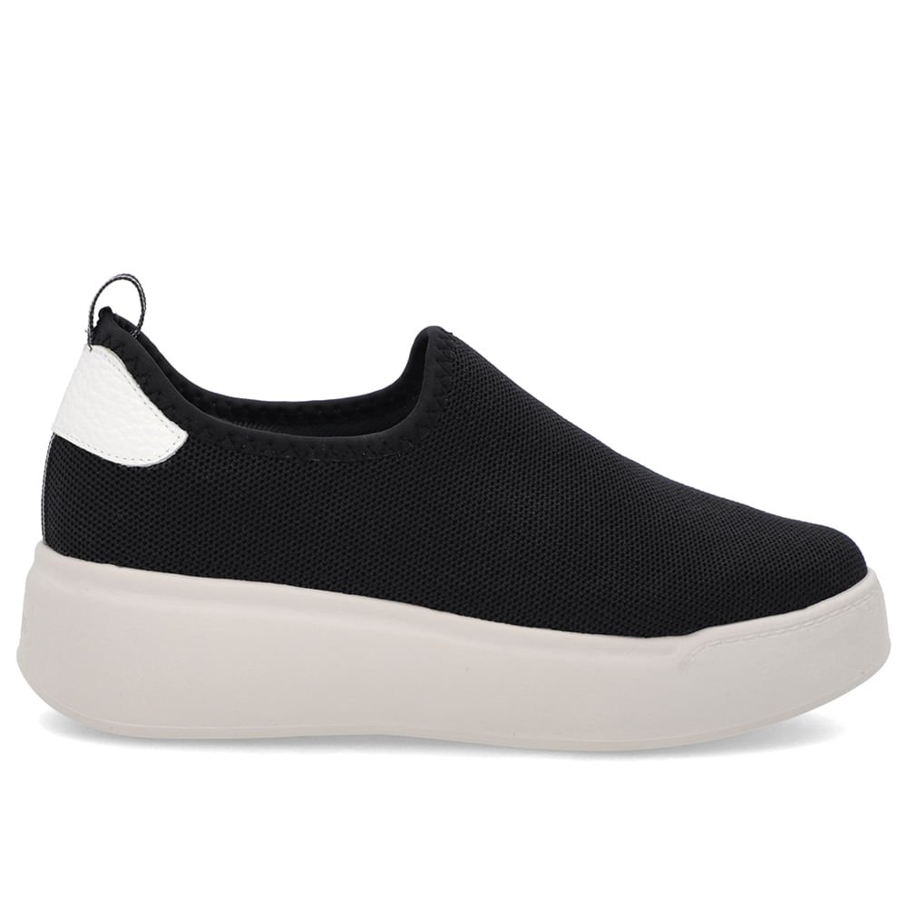 Tênis Preto Tecido Sola Alta