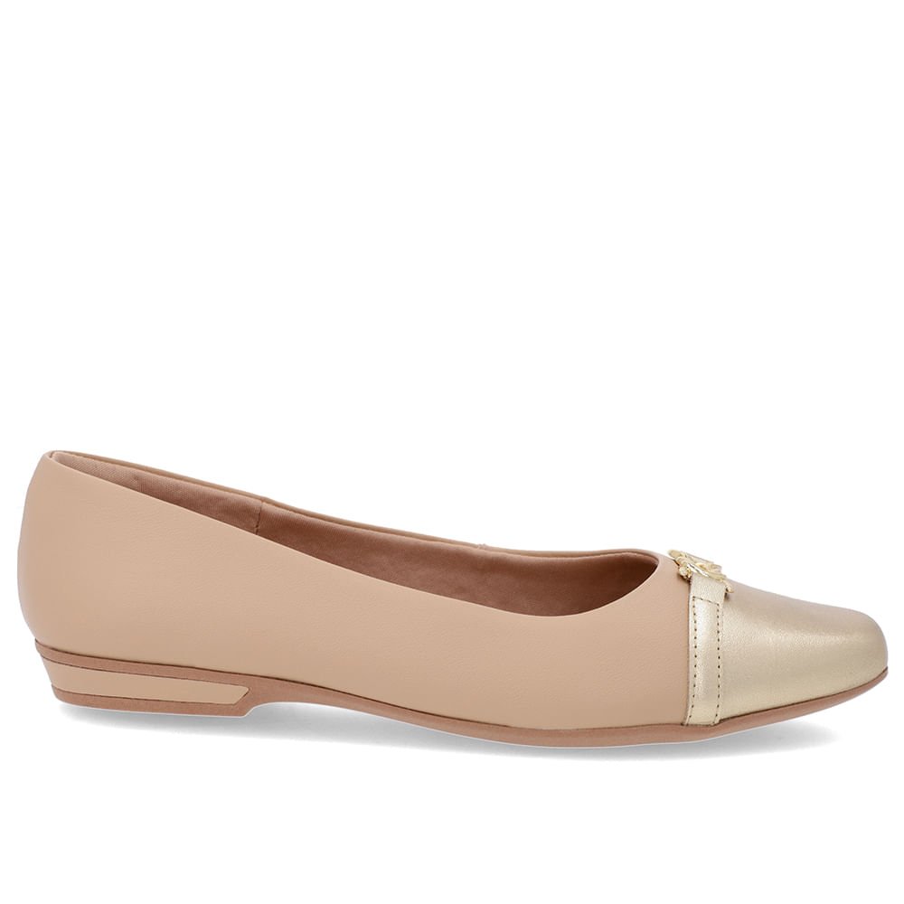 Sapatilha Bege Couro Bico Dourada