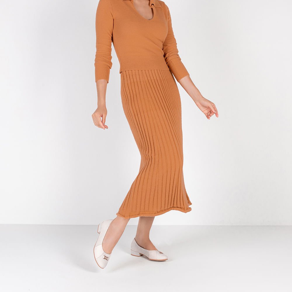 Scarpin Branca Marfim Couro Bico Redondo Tecido Lateral Branco 4