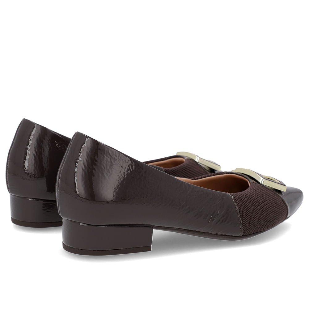 Scarpin Marrom Verniz Bico Fino Enfeite Marrom 3