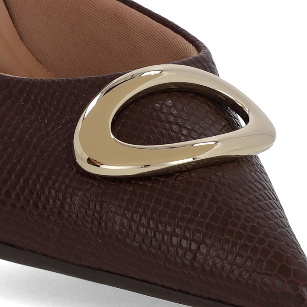 Scarpin Marrom Couro Bico Fino Detalhe Salto Marrom 4