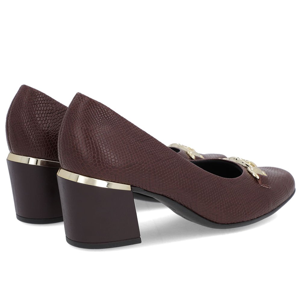 Scarpin Marrom Textura Couro Bico Quadrado Detalhe Salto Marrom 3