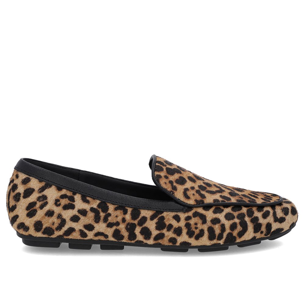Loafer Pelo Animal Print Bico Redondo