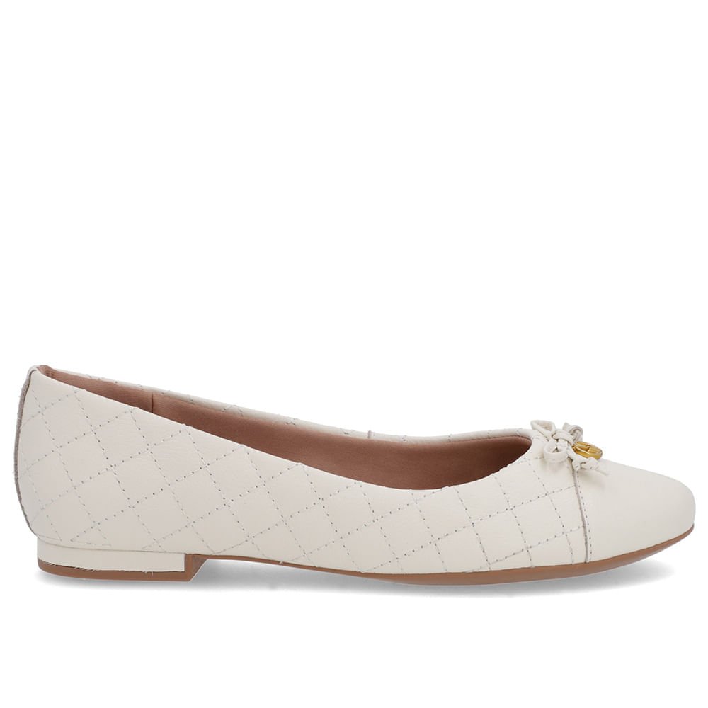 Sapatilha Branca Marfim Couro Matelassê