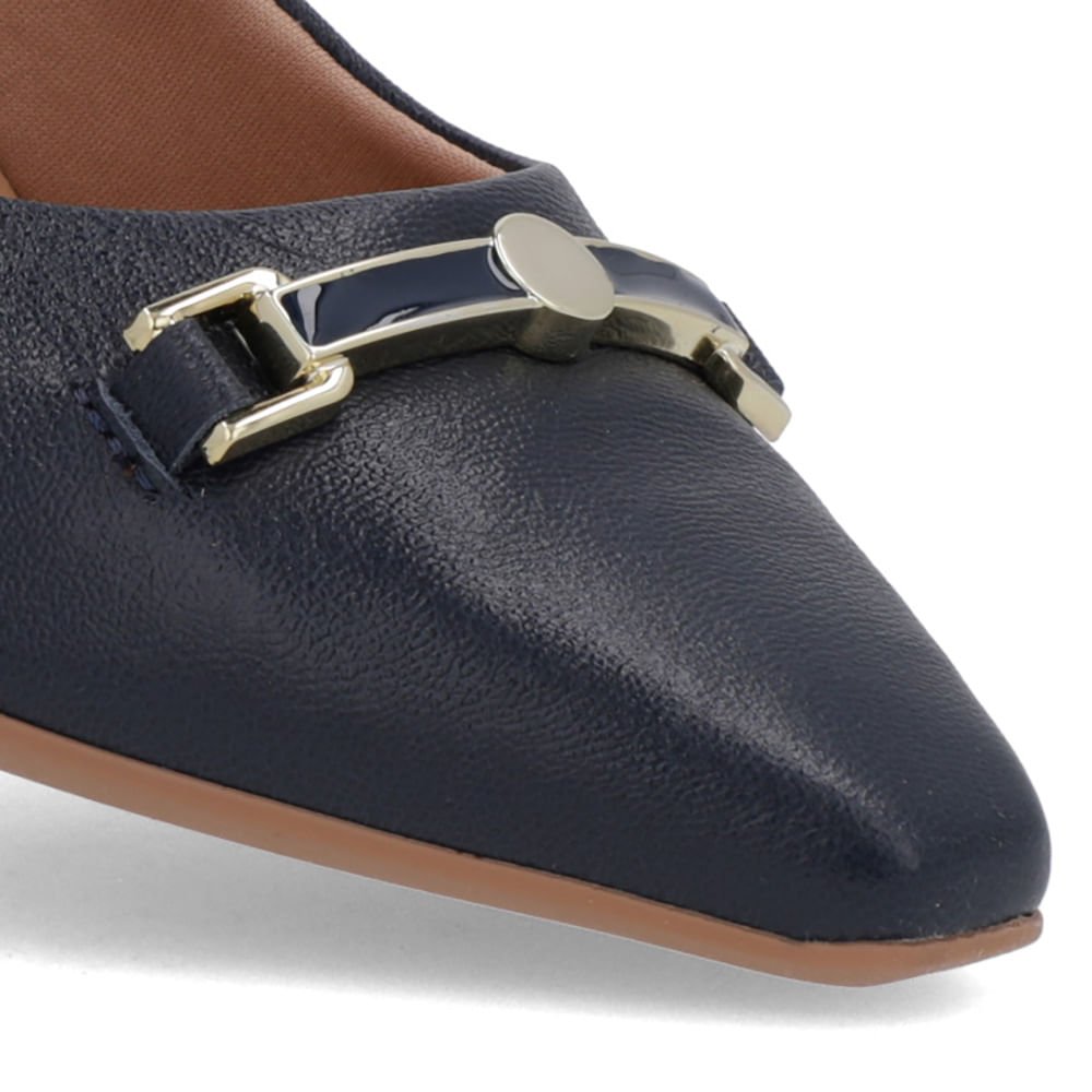 Scarpin Azul Couro Bico Fino Detalhe Geométrico Azul 4