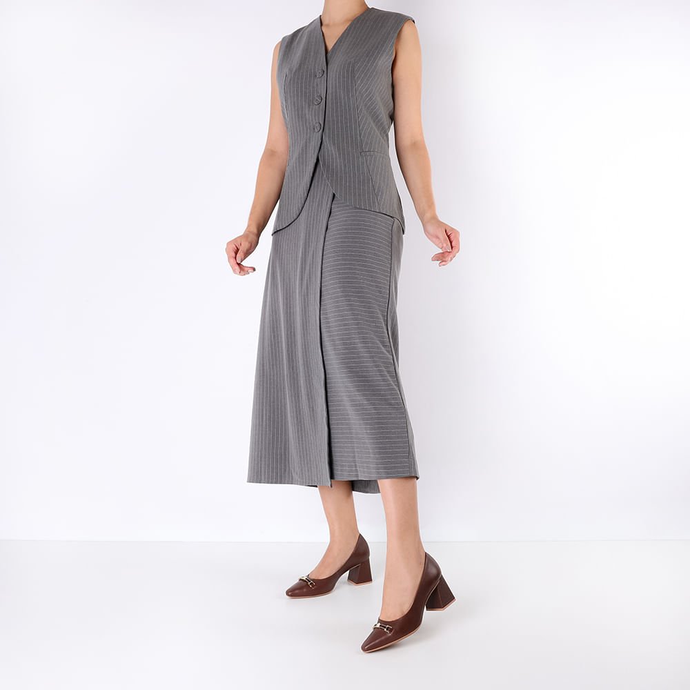 Scarpin Marrom Pinhão Couro Bico Fino Detalhe Geométrico Marrom 4