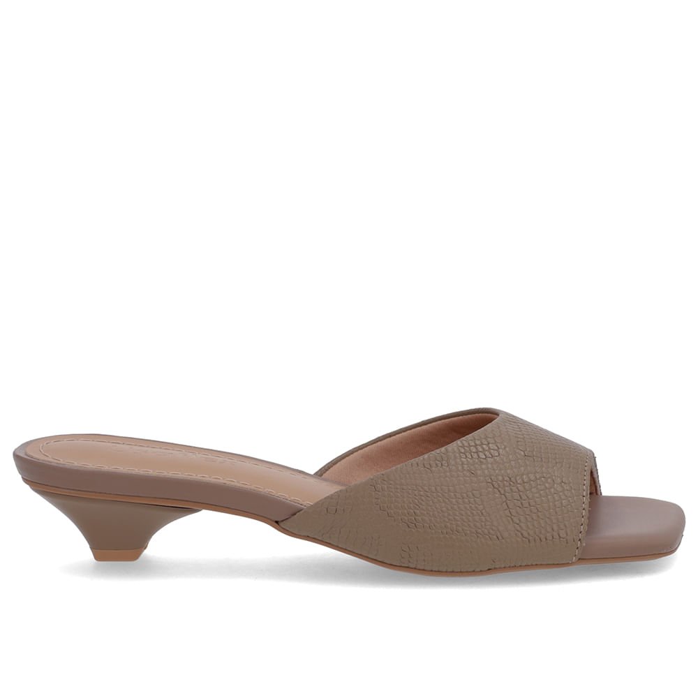 Tamanco Marrom Couro Textura