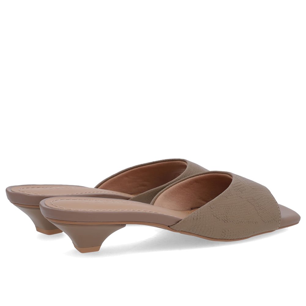 Tamanco Marrom Couro Textura Marrom 3