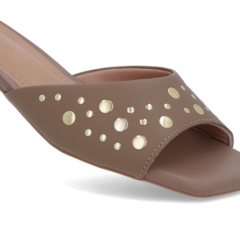 Tamanco Marrom Couro Tachas Marrom 4