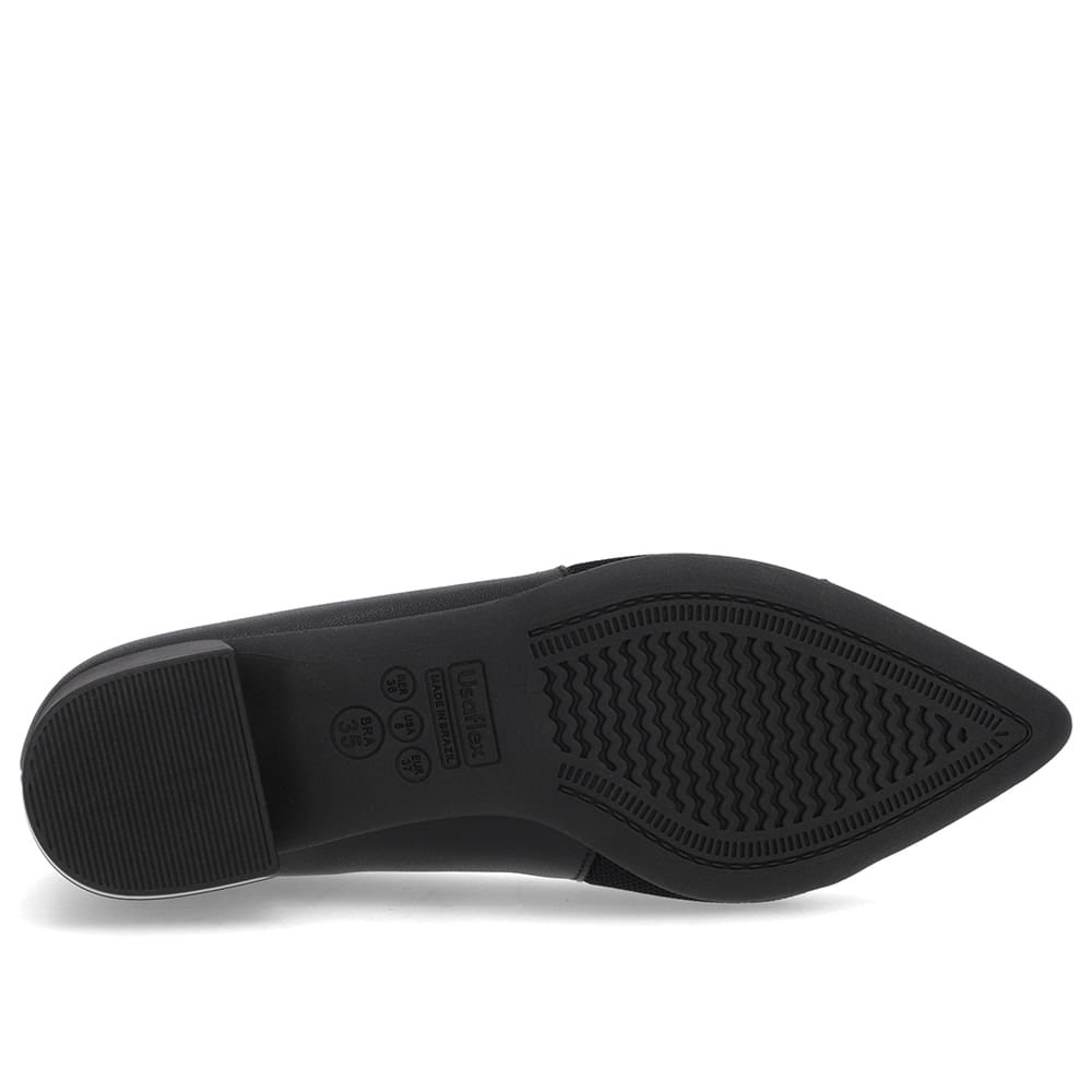 Scarpin Preto Couro Bico Fino Lateral Tecido Preto 5