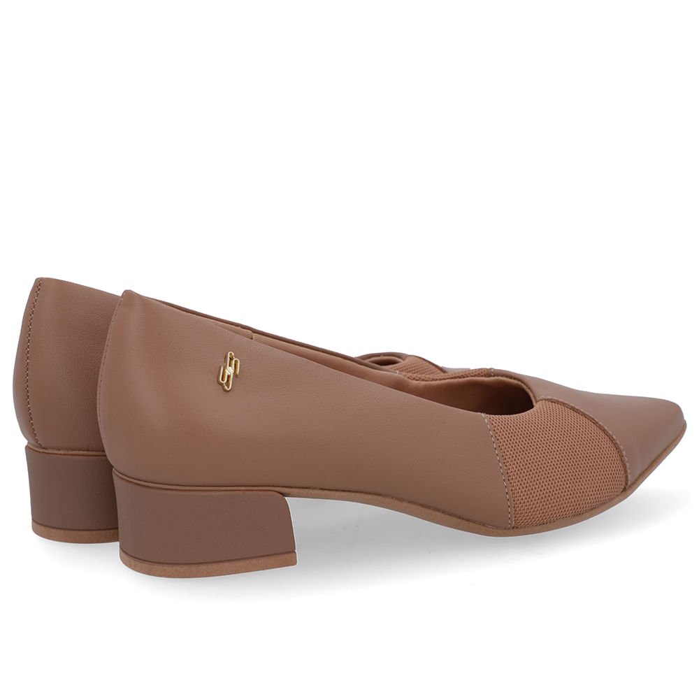 Scarpin Marrom Camel Couro Bico Fino Lateral Tecido Marrom 3