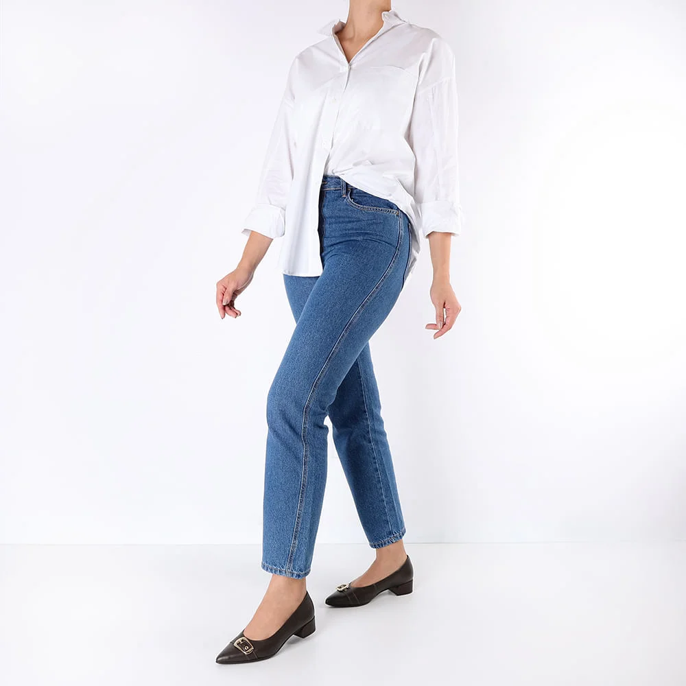 Scarpin Marrom Ganache Couro Bico Fino Fivela Marrom 4