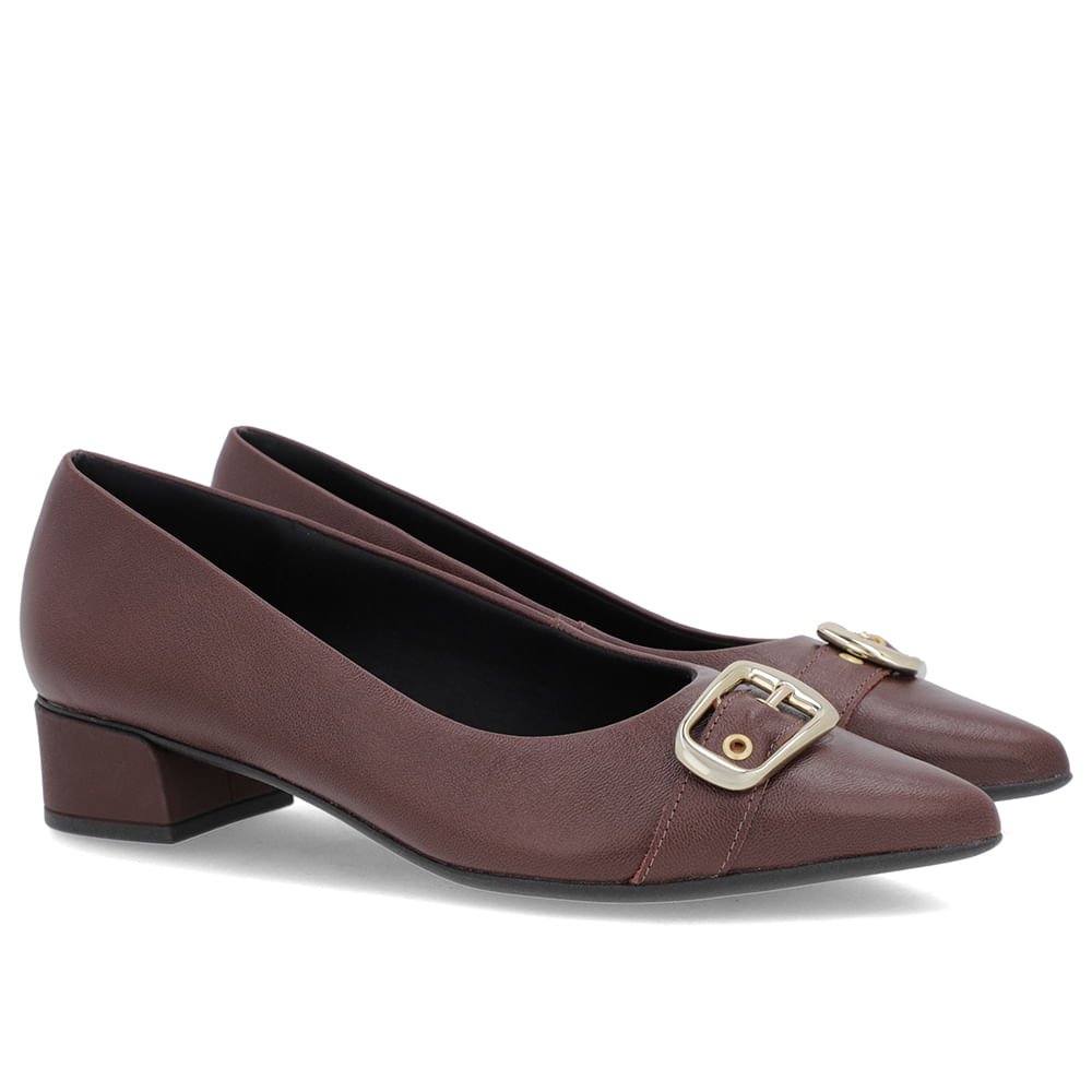 Scarpin Marrom Pinhão Couro Bico Fino Fivela Marrom 2