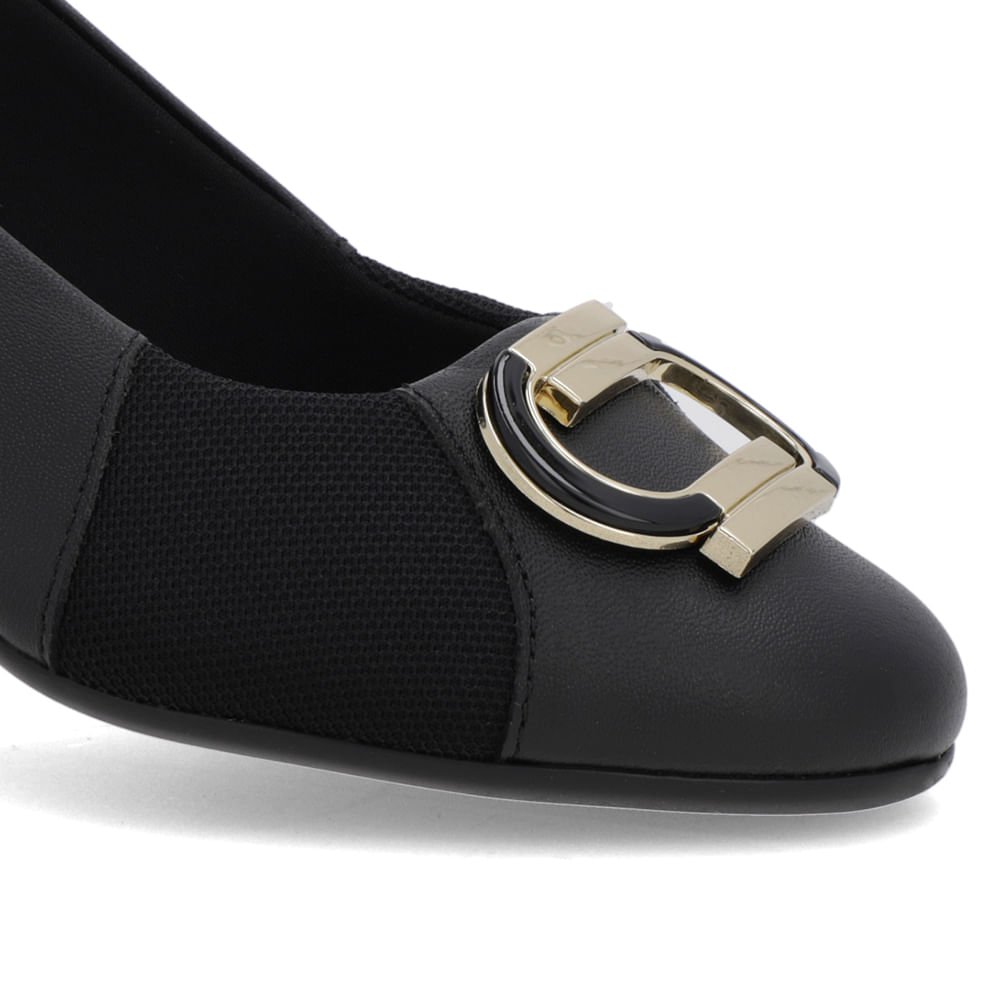 Scarpin Preto Couro Lateral Tecido Preto 4