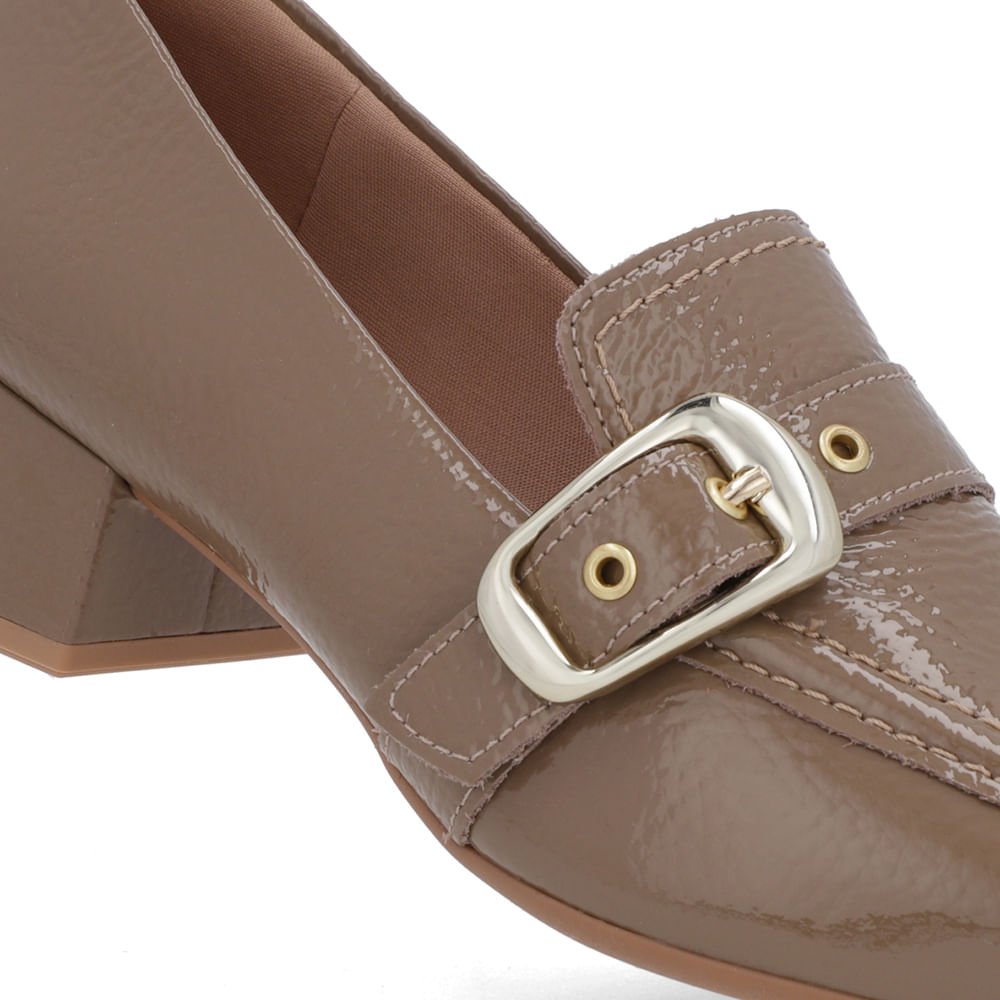 Loafer Marrom Verniz Bico Quadrado Fivela Marrom 4