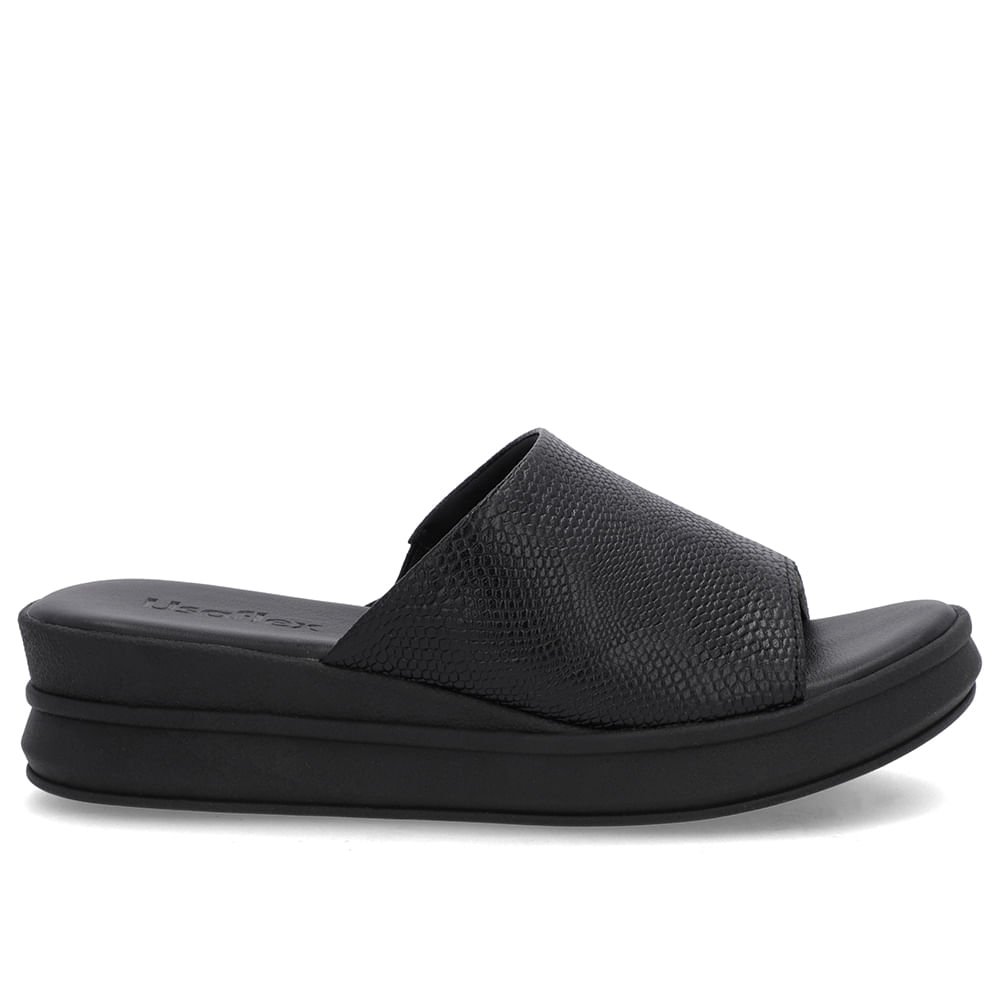 Tamanco Preto Couro Tira Textura