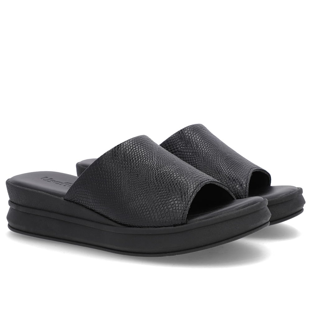 Tamanco Preto Couro Tira Textura Preto 2