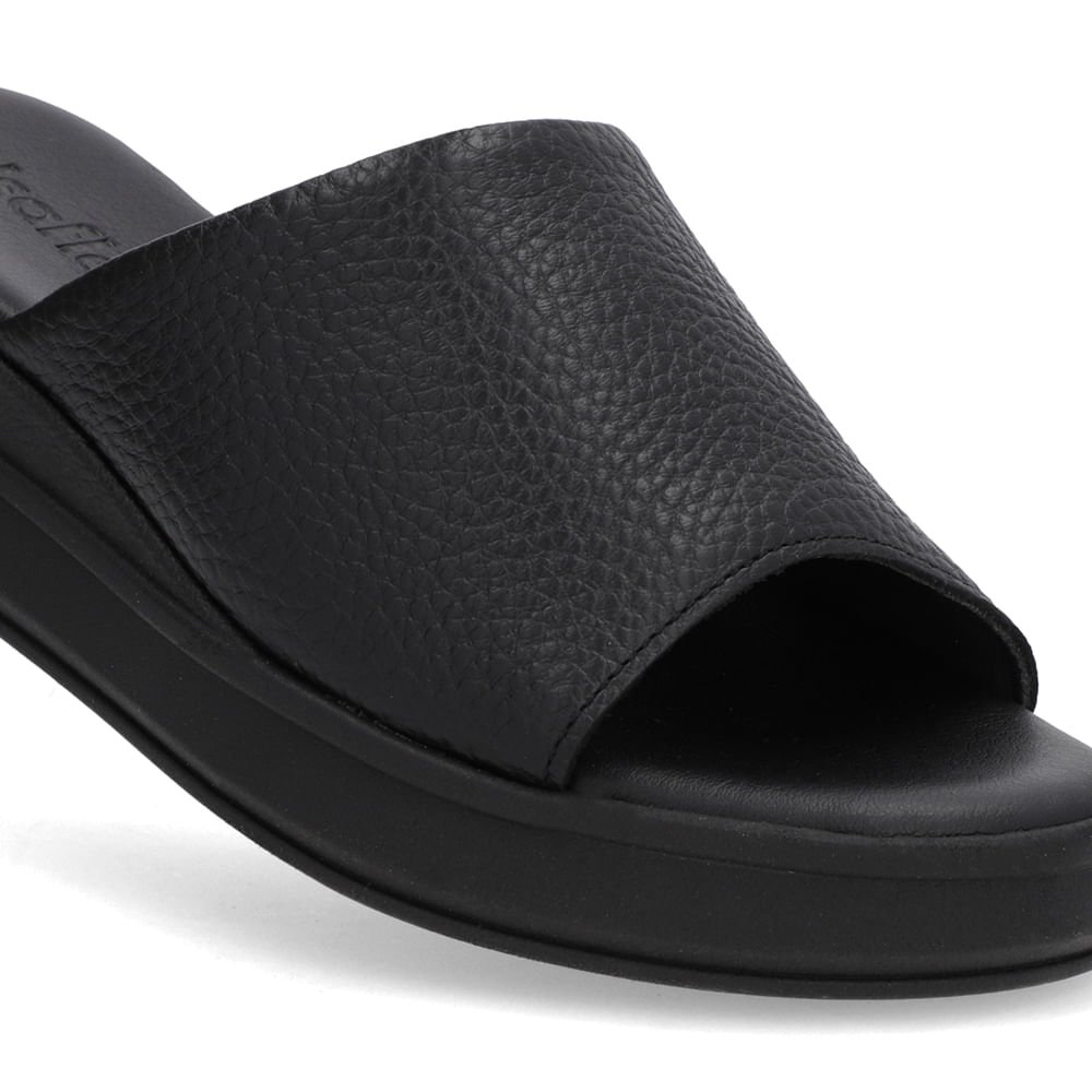 Tamanco Preto Couro Tira Textura Preto 4