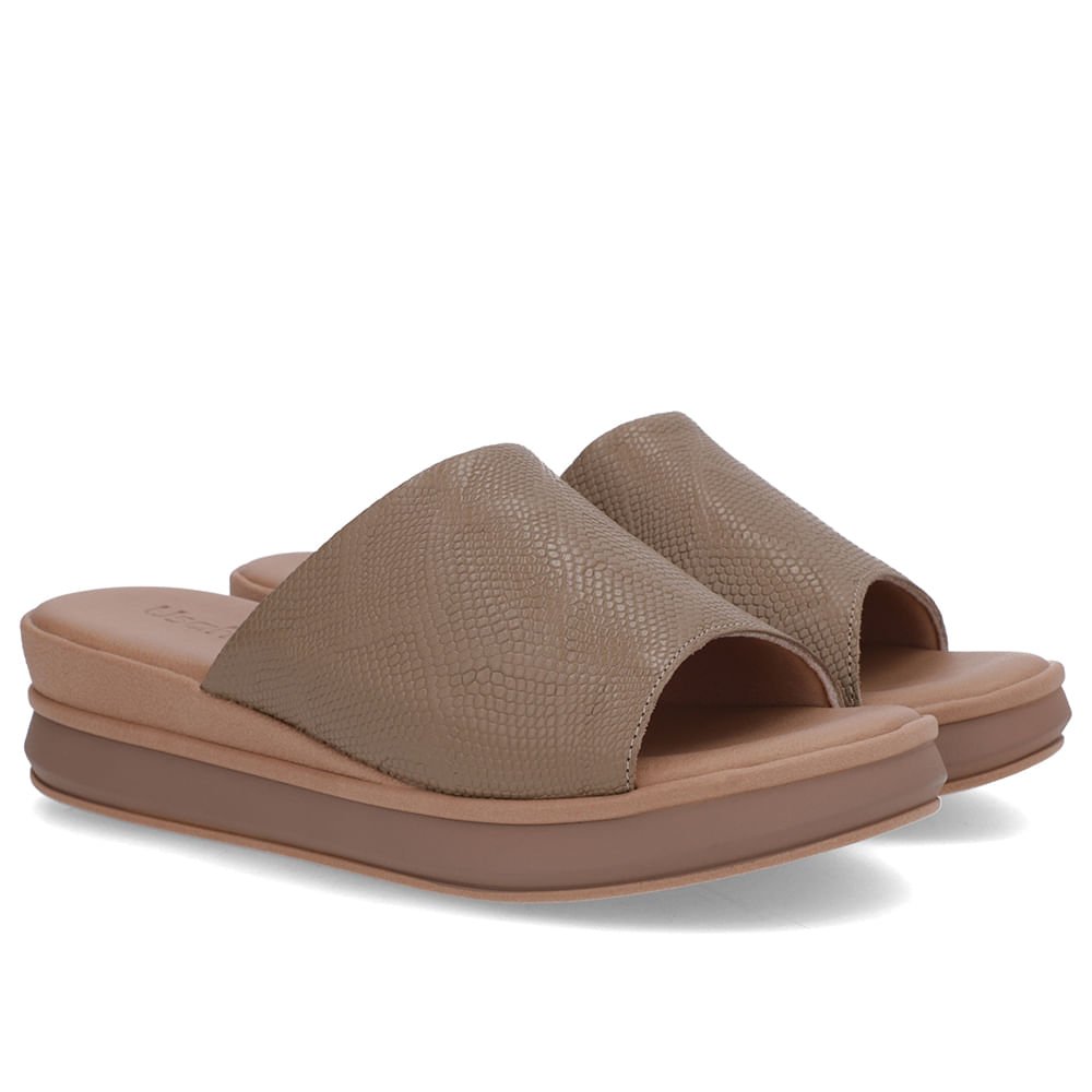 Tamanco Marrom Couro Tira Textura Marrom 2