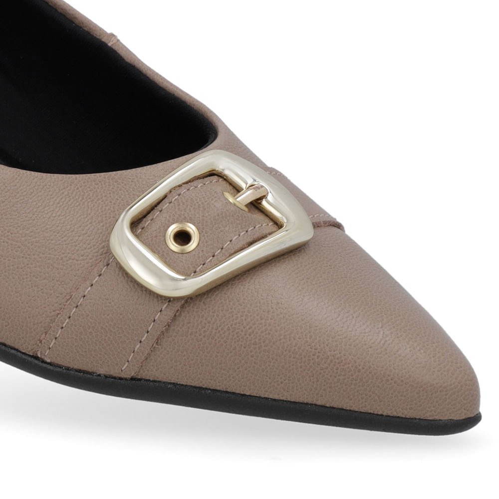Scarpin Marrom Fendi Couro Bico Fino Fivela Marrom 4