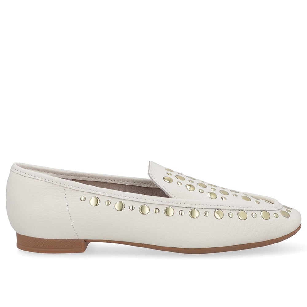 Loafer Branco Marfim Couro Tachas