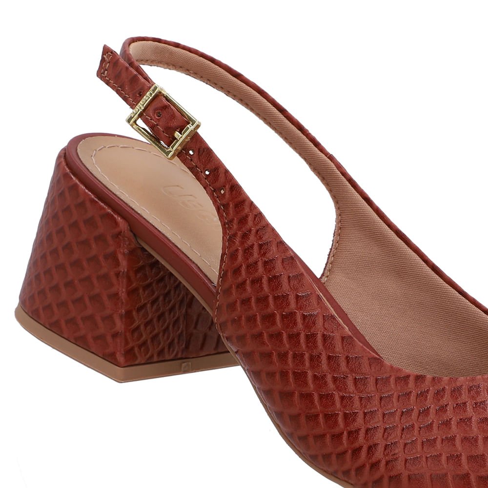 Slingback Marrom Bico Fino Couro Detalhe Fivela Marrom 4