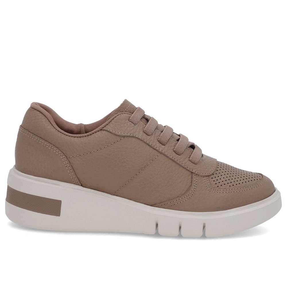 Tênis Marrom Couro Detalhe Sola