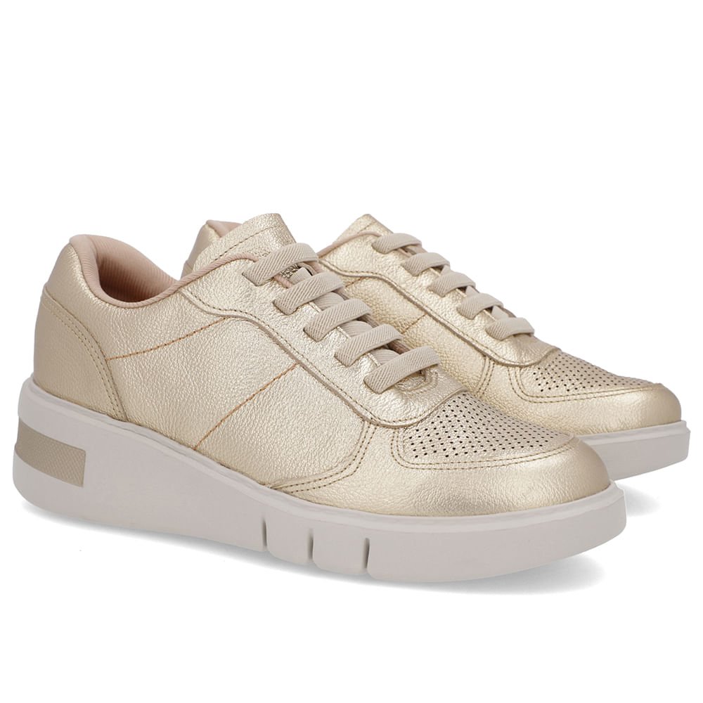 Tênis Ouro Light Couro Detalhe Sola Dourado 2