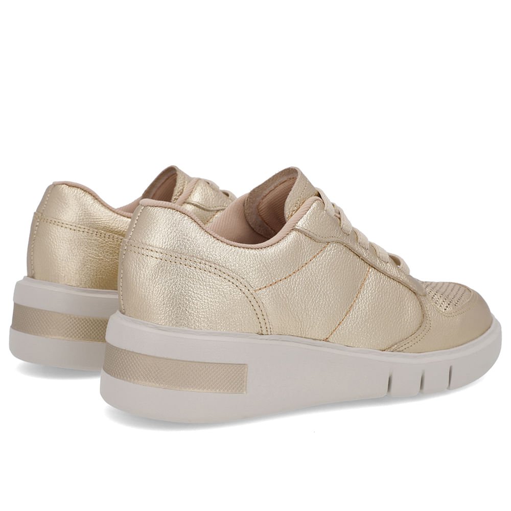 Tênis Ouro Light Couro Detalhe Sola Dourado 3