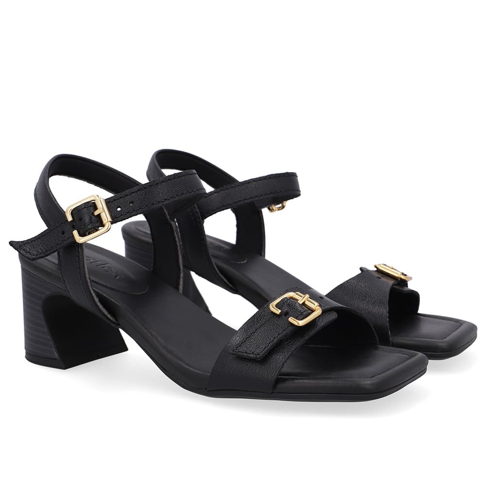 Sandália Couro Preta Detalhe Fivela Preto 2