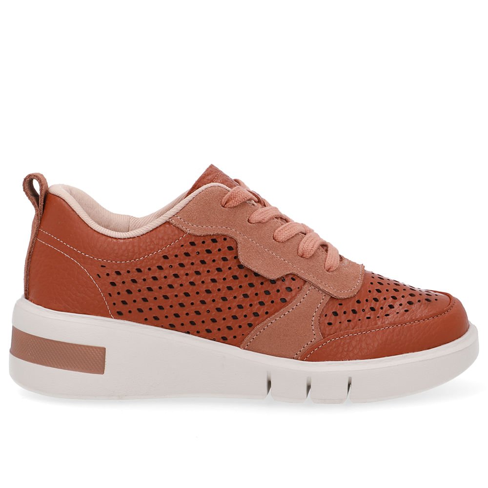 Tênis Couro Marrom Detalhes Laser