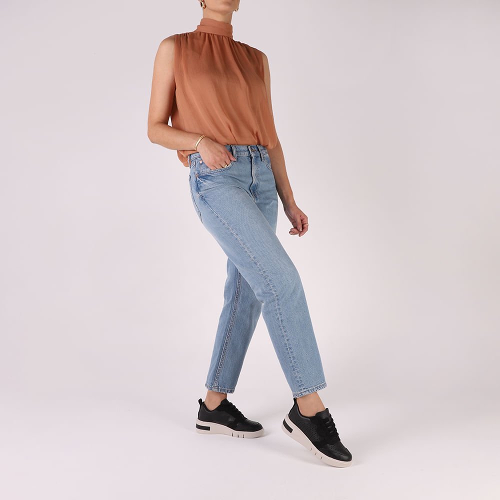 Tênis Couro Preto Detalhes Laser Preto 4